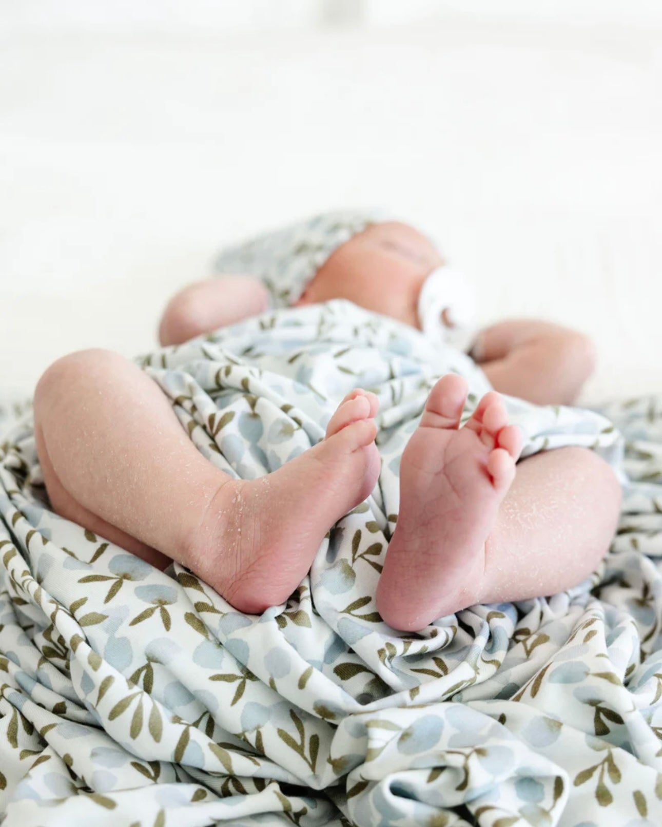 SWADDLE BLANKET